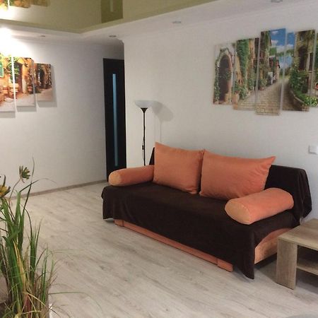 Apartment On Pyrohova 25 ヴィーンヌィツャ エクステリア 写真