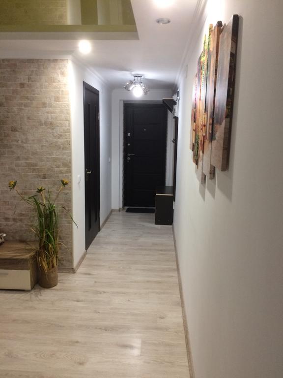 Apartment On Pyrohova 25 ヴィーンヌィツャ エクステリア 写真